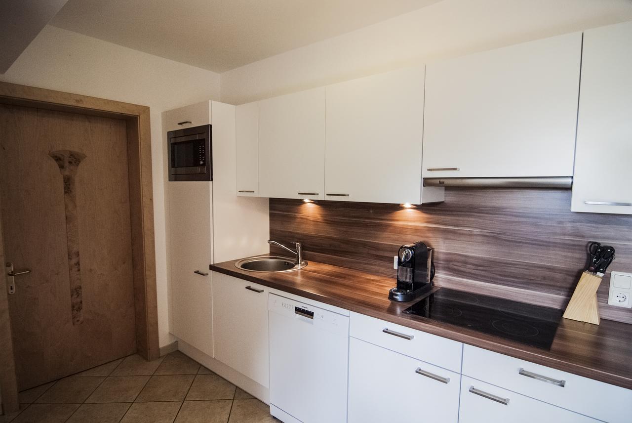 Hotel Garni Mirabell Ишгъл Екстериор снимка