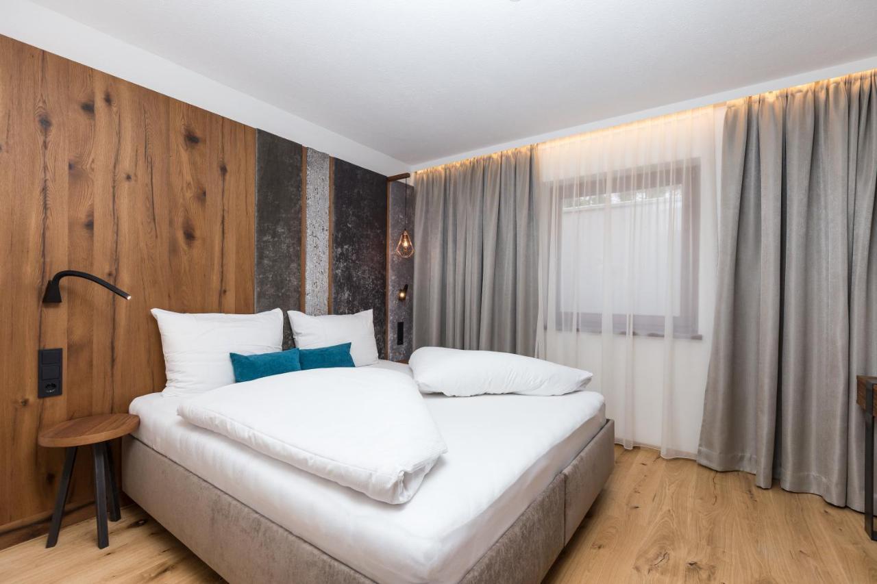 Hotel Garni Mirabell Ишгъл Екстериор снимка